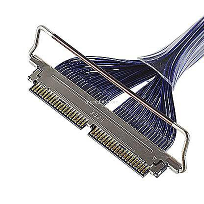 30P Micro câble coaxial 20728 20777-040T-01 Convient pour l'espace des connecteurs de faible hauteur