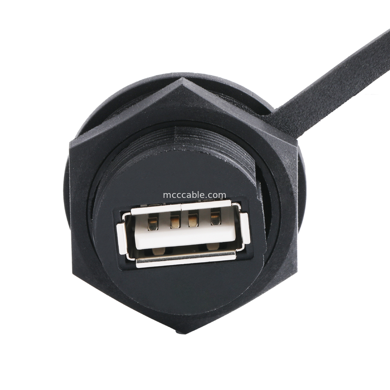 USB 2,0 un connecteur femelle avec le bouclier et le chapeau à l'usb d'USB 2,0 A câble sur mesure