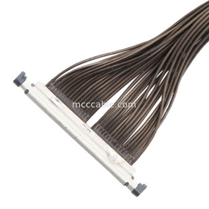 32 broches Micro câble coaxial 0,3 mm de hauteur 20496-032T-40 câble Lvds pour drone 32P connecteur
