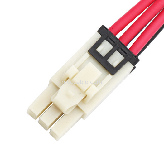 6 Assemblée de harnais de fil de longueur de la borne 100mm Molex 1722582106 à 4 Pin TE 208130-1