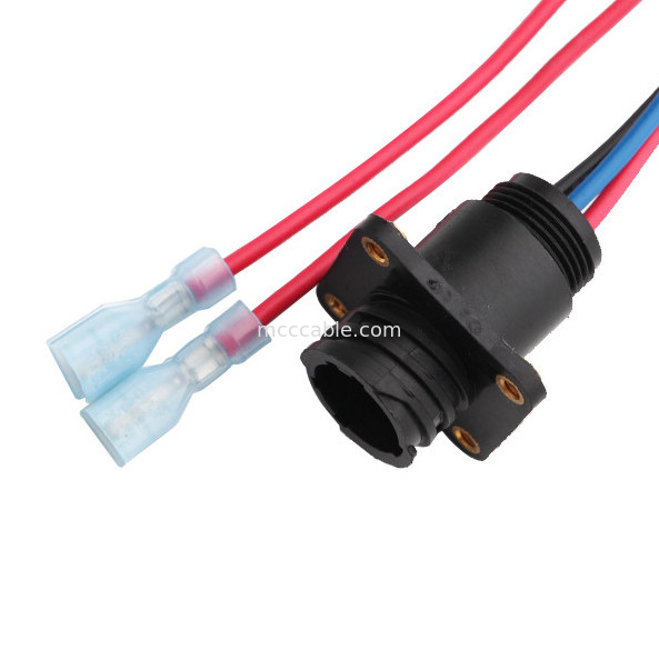 6 Assemblée de harnais de fil de longueur de la borne 100mm Molex 1722582106 à 4 Pin TE 208130-1