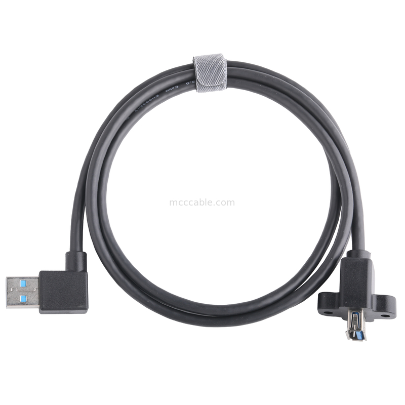 Noir Usb3 0 câble Am 90 degrés de flexion latérale à l'af type de vis à demi-emballage moulé extérieur