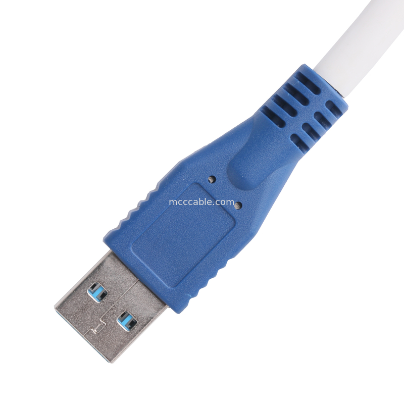 5 Gbps Micro B à USB 3.0 Longueur du câble Personnaliser Couleur bleue ROHS