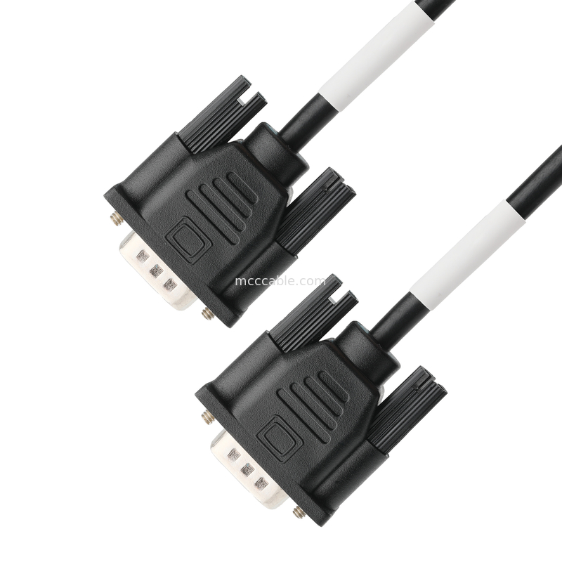 D-SUB-9Pin TYPE SOLDER mâle carcasse nickelée en caoutchouc blanc au connecteur D-SUB-9Pin FEMME OEM/ODM