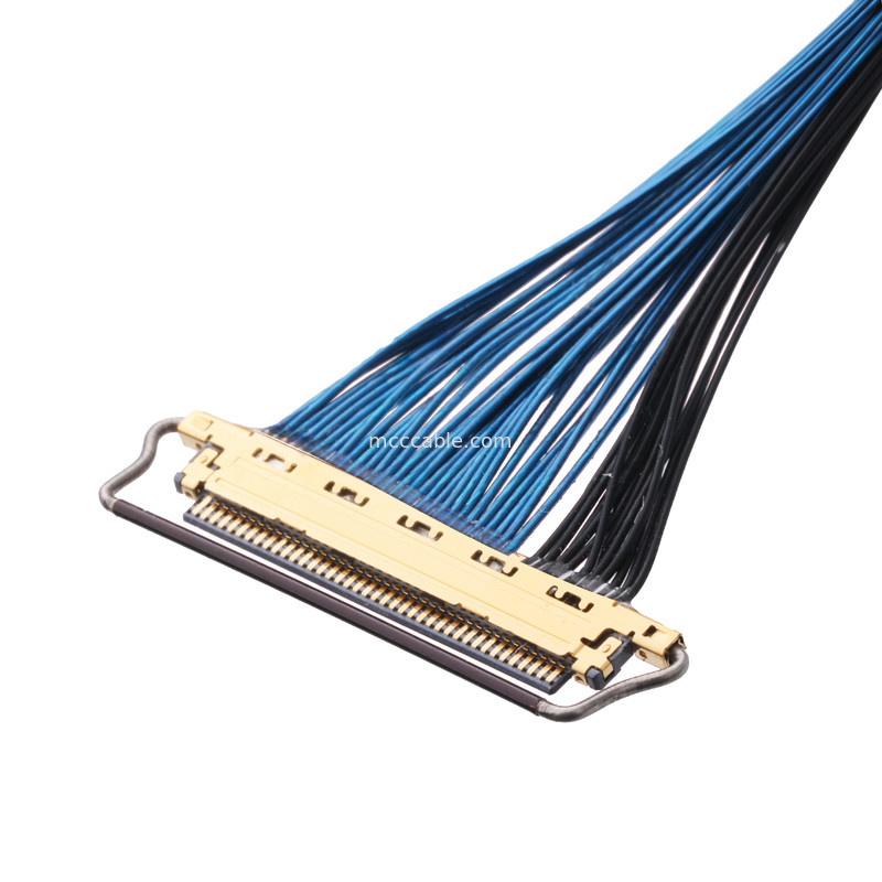 20633-250T-01S 50P 0,4 mm d'envergure Type d'accouplement horizontal Connecteur micro-coaxial avec verrou mécanique