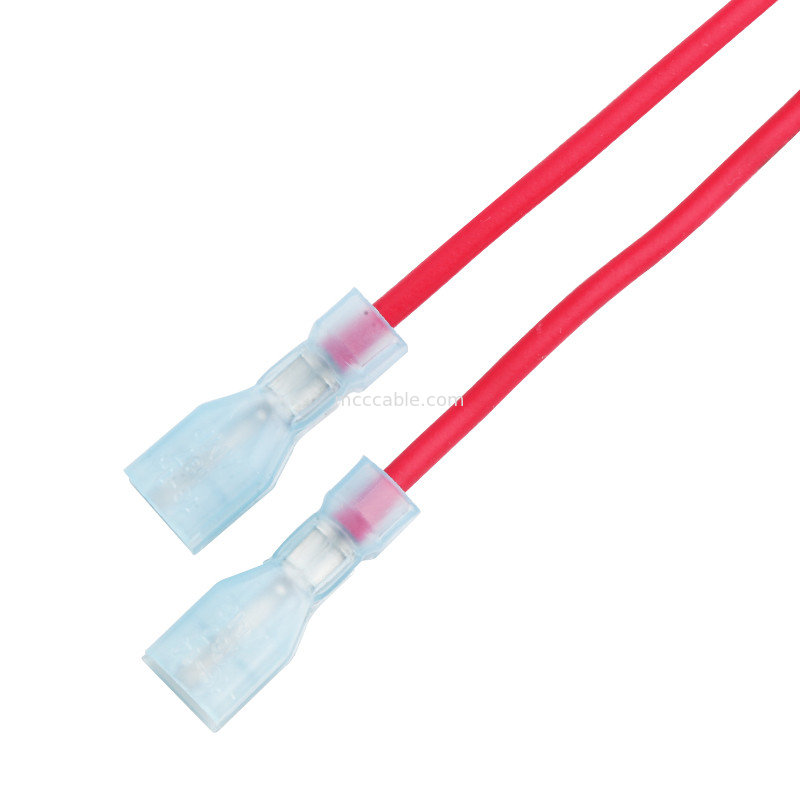 6 Assemblée de harnais de fil de longueur de la borne 100mm Molex 1722582106 à 4 Pin TE 208130-1