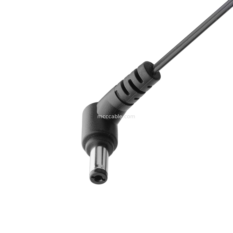 DC Plug 2.1*5.5mm Type de soudure en PVC Apparence de moulage à 90 angles sur le boîtier blanc 2P