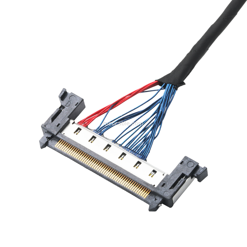 Le câble LVDS est équipé d'un connecteur micro-coaxial 20453-230T-03 vers FI-RE51CL 51P, avec une hauteur de 0,5 mm.