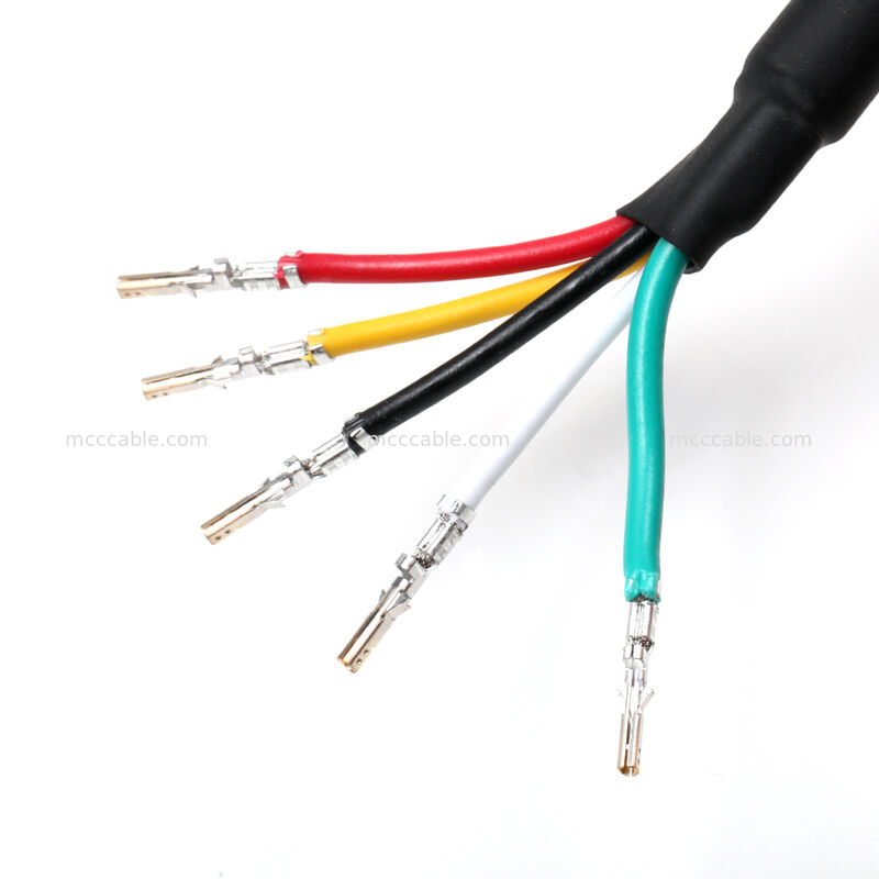 Assemblage de câbles d'alimentation blindés sur mesure avec terminaux de crimpage à 4 cœurs 18AWG