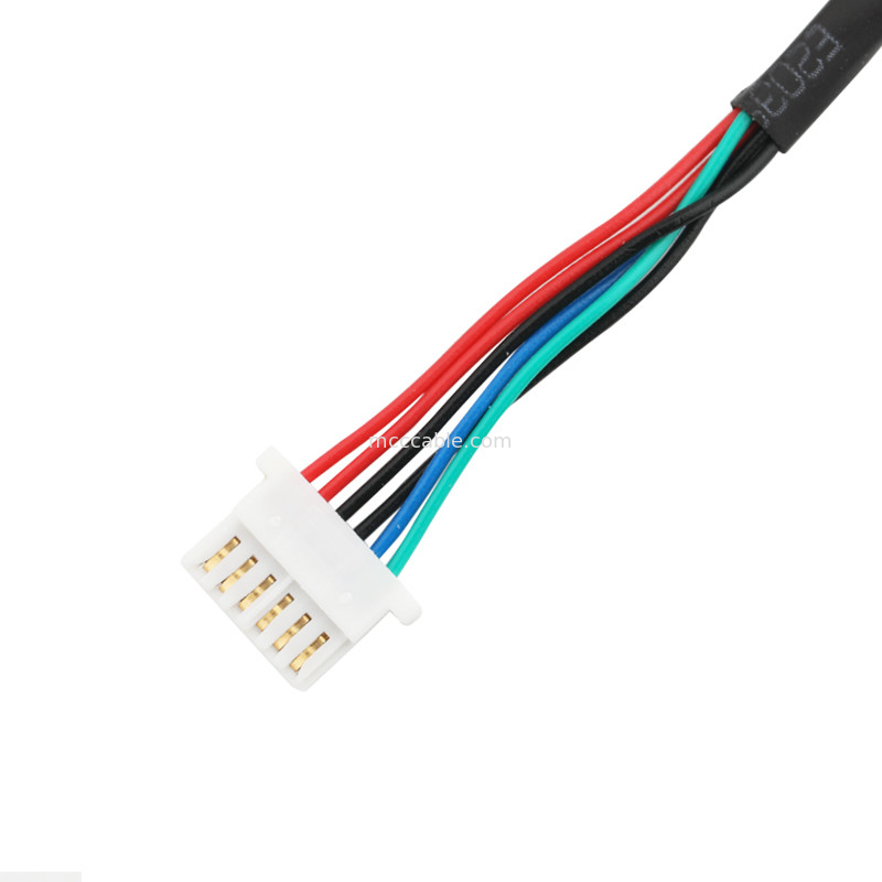 Le câble équipé de harnais de JST SHLP-06V-SB SHR-6P pour transmettent des signaux/courant électrique